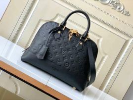 Picture of LV Lady Handbags _SKUfw139258235fw